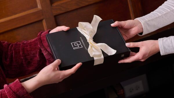 Why a Journal Makes a Great Gift - Leatherpress