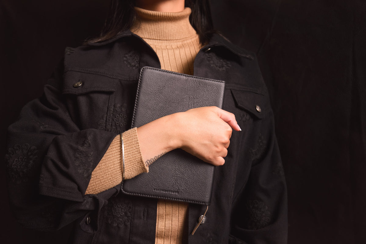 Fedora Black Refillable Leather Journal — view 6