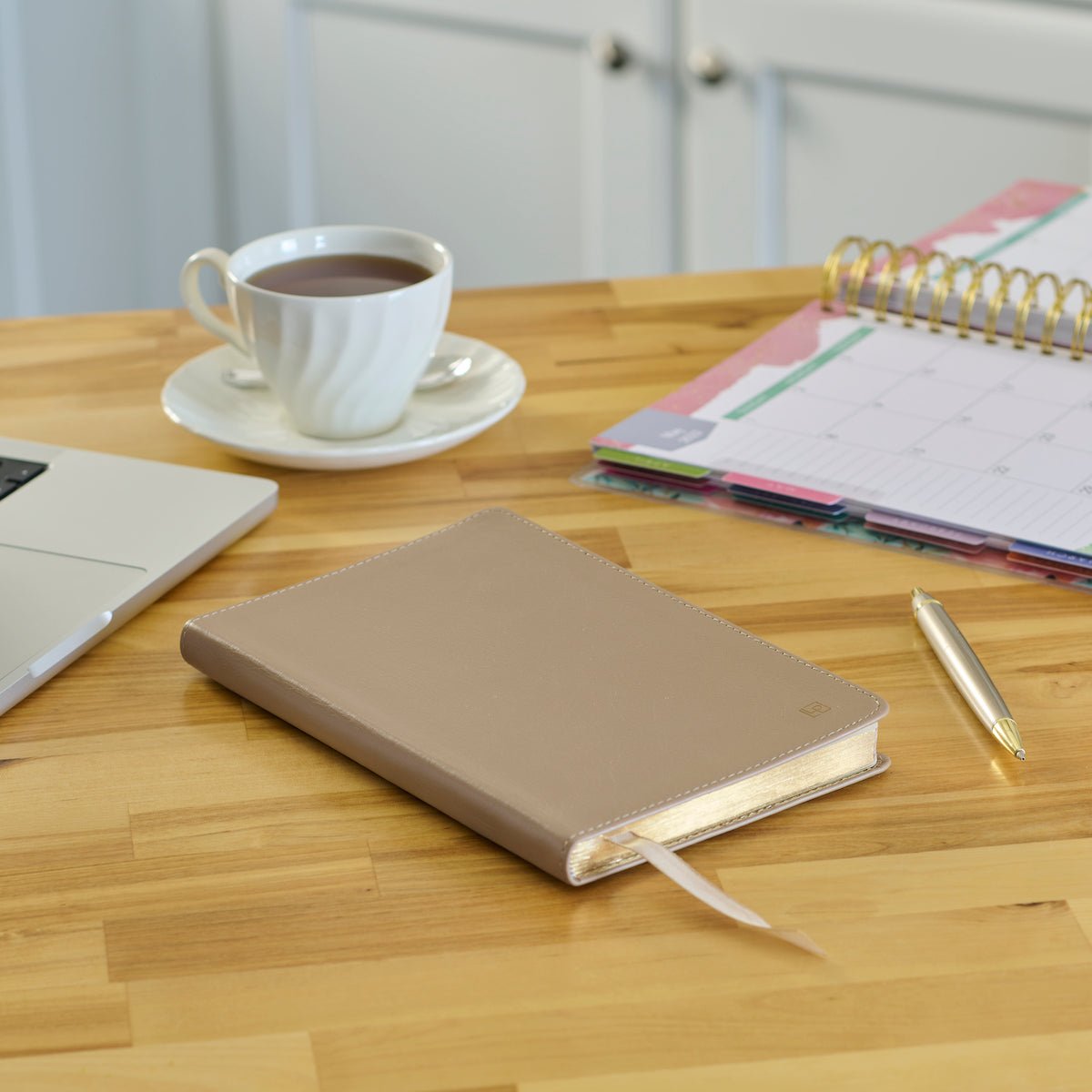 Oyster Gray - Leatherpress