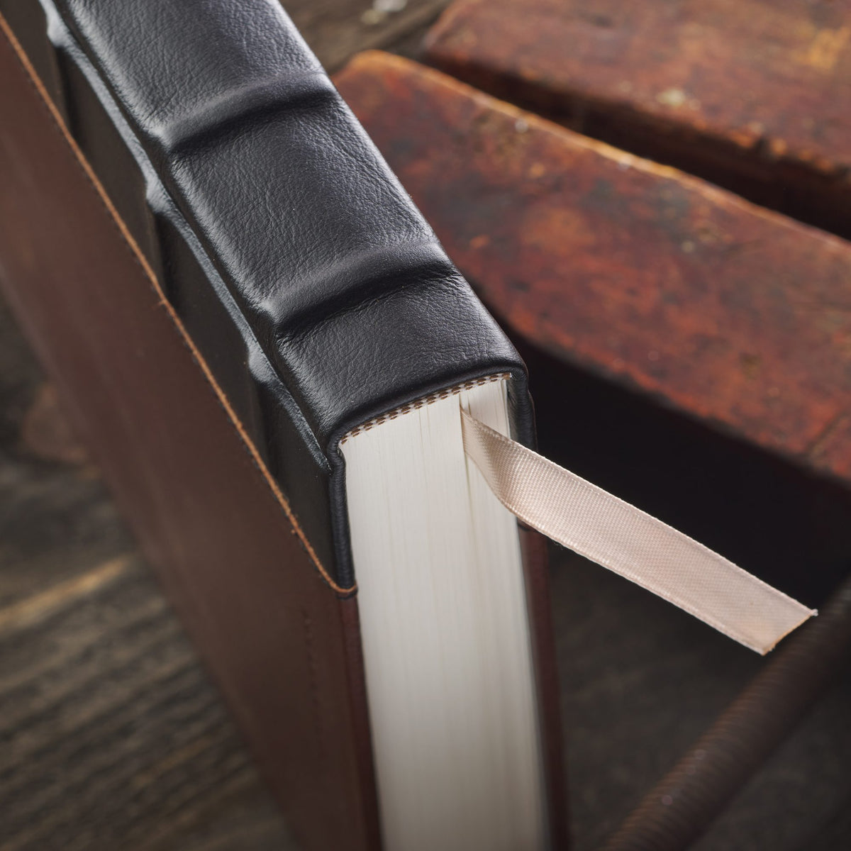 Saddler Quintessential Leather Journal — view 3